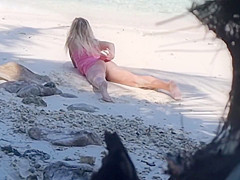 Sex On The Beach - Amateur Nudist Voyeur