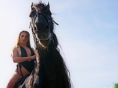 Gift Horse with Adelle Torres - SuperbeModels