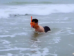 Lola Emme In Cum In The Water With
