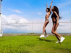 Li Loo In Watchbeauty And Dulce - Sporty And Horny