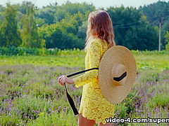 Full Bloom with Amelie Lou - SuperbeModels