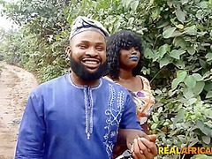 Blue Lipped Ebony Black Hottie Goes Wild Outside Sucking Hard