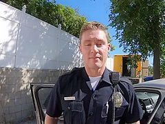 Kenzie Madison In Witnesses A Cop Altercation And Makes