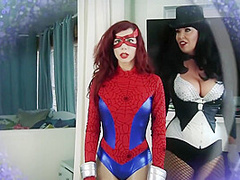 Ludella Hahn And Anastasia Pierce - Spellbound Zatanna Vs Mary Ja