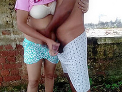Desi Indian Bhabhi Public Outdoor Big Boobs Show Compilation