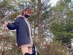 『女子大生ノーパン露出』彼氏のパーカー着て下半身は丸出し公園t゙ート!そのまま野外で中出しsex 素人カップル/美少女/10代/パイパン/野外露出/青姦/スマホ/english Subtitles
