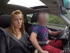 Lucky Man Successfully Picked Up Curvy Girl For Nice Quickie