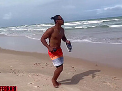 Gozou Dando Na Praia - Agatha Ferrari