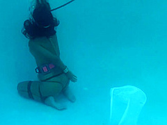 Pool Selfbondage