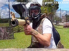 Logan Salamanca - Big Ass Teen Miranda Plays Outdoor In The Sun