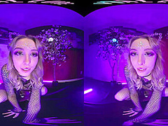 Cute blonde brings the EDM festivals home and masturbates for you in VR
