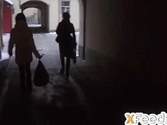 Amateur Porn Video Of The Agent And Winsome Girl In Pink Top