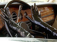 Latex Lucy - Adventures Of A Latex Heroine