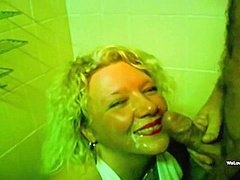 Facial Cum In The Changing Room