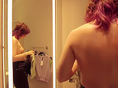 Sexe Risque En Public Dans Une Cabine Dessayage A H&m Avec Alanka Elle Avale Tous !