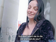 Blackhair euro teenie reverse rides after bj and pickedup