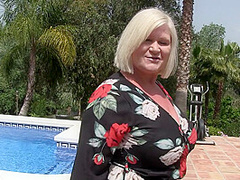 Big Breasted Lacey Starr Is Getting Some Sun - MatureNL
