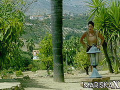 Mariska X, Sam Bourne And Pascal White - Mariska Takes On Two Dicks Outdoors