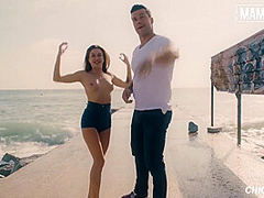 Sandra Wellness In Petite Beauty Takes Huge Cock At The Beach