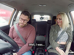 Busty tattooed MILF publicly pussyfucked outdoor in the car