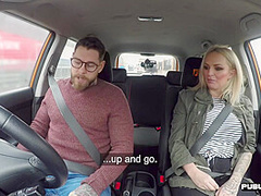 Busty tattooed MILF publicly pussyfucked outdoor in the car