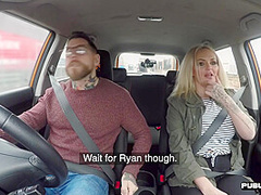 Busty tattooed MILF publicly pussyfucked outdoor in the car
