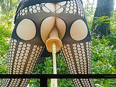 Exclusive Fuck Of A Milf Sex Machine In A Park Near The Airport
