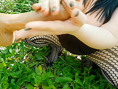 Exclusive Fuck Of A Milf Sex Machine In A Park Near The Airport