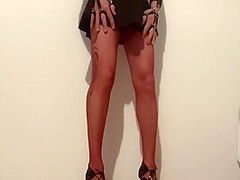 Upskirt ,red Pantyhose, High Heels 10 Min