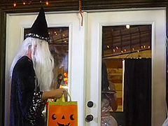 Dark-haired Princess In White Stockings Serves Big M With Justin Hunt And Riley Reid