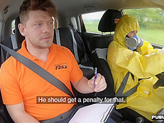 Ballslicking babe fucked outdoor in the car of instructor