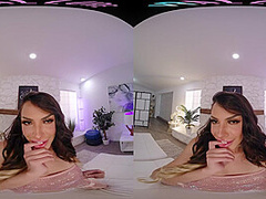 Gorgeous Latina rides her sex toy in virtual reality