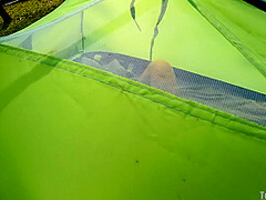 Joven Masturbandose A Bien Peda Acampada Me Follo Despues De La Fiesta