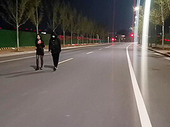 Chinese Girls Throw Trash Anywhere And Tie Up