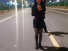 Chinese Girls Throw Trash Anywhere And Tie Up