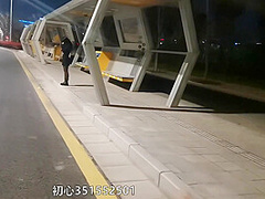 Chinese Girls Throw Trash Anywhere And Tie Up