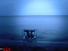 Flexible At Night On The Beach - Watch4Fetish
