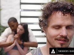 MODERN-DAY SINS - Jane Wilde Enjoys INTERRACIAL PUBLIC SEX In Yoga Class Behind Her BF's Back!