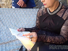 Meeting The Rich Mature Woman Outdoors Leads To Fooling Around