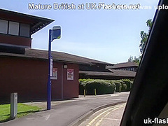 Kiki Minaj - Shows Us The Town