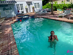 Brandi Braids In Sucks And Fucks Her Miamibeach Poolboy