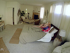 Stepsis Unwraps Stepbro’s Package on Xmas - SpyFam