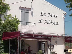 Cristal, Milf Blonde, Se Fait Dilater Le Cul Dans Une Riviere 15 Min