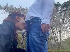 『素人女子大生野外sex』お昼の公園で散歩お花見しながら種付け中出し野外sex！彼女調教/素人カップル/歳の差/美少女/スタイル抜群/色白美乳/リアルハメ撮り/english Subtitles