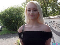 POV Czech teen4cash enjoys outdoor sex after flashing
