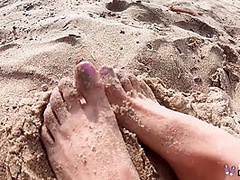 Summer Vixen In Pees On The Beach Before Fucked Hard In Hotel Room