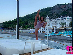 Classy Contortionist In A Sexy Swimsuit - Watch4Fetish