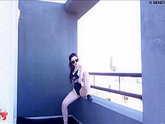 Gymnast Does Flexible Poses Outdoor - Watch4Fetish