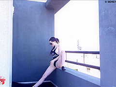 Gymnast Does Flexible Poses Outdoor - Watch4Fetish
