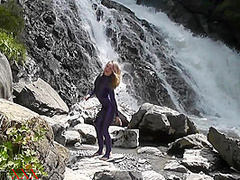 Sexy Zentai By The Sea - Watch4Fetish